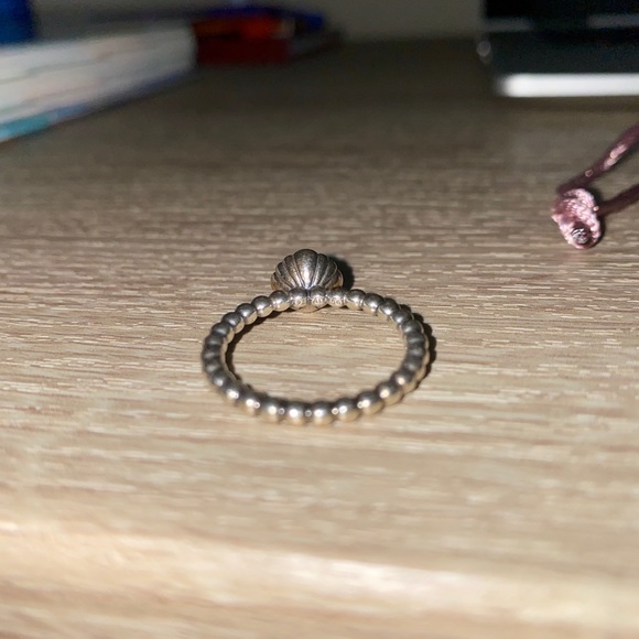 Pandora Birthday Blooms Ring - December - Picture 3 of 4